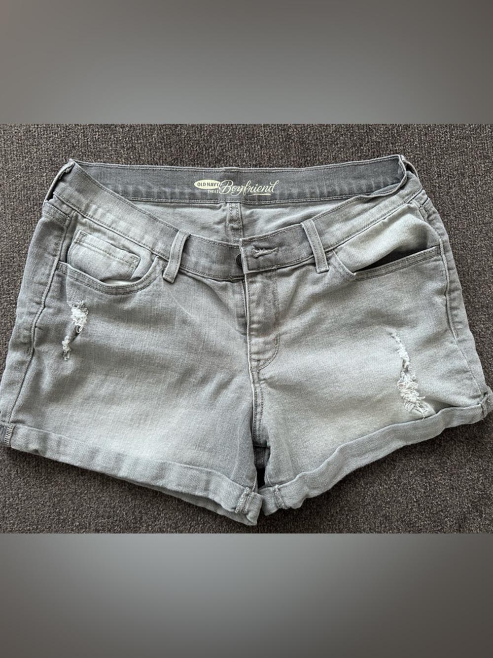 Old Navy boyfriend Distressed Light Gray Denim Shorts sz 8